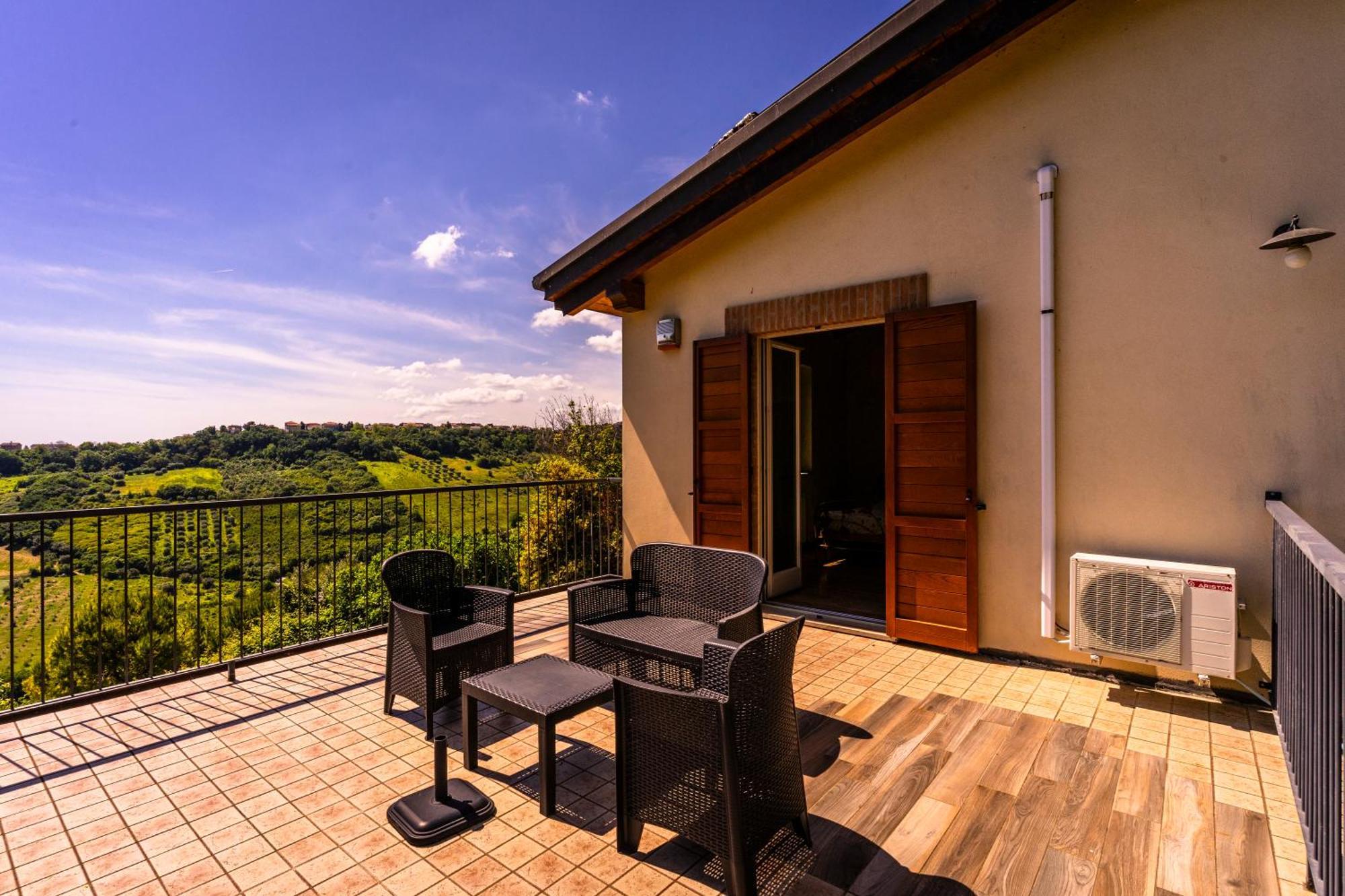 Casa Jo - Country Home With Sea View And 3 Private Ensuite Rooms Lapedona المظهر الخارجي الصورة